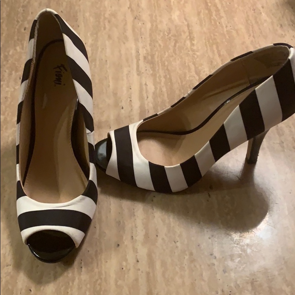 Fioni Striped Heels